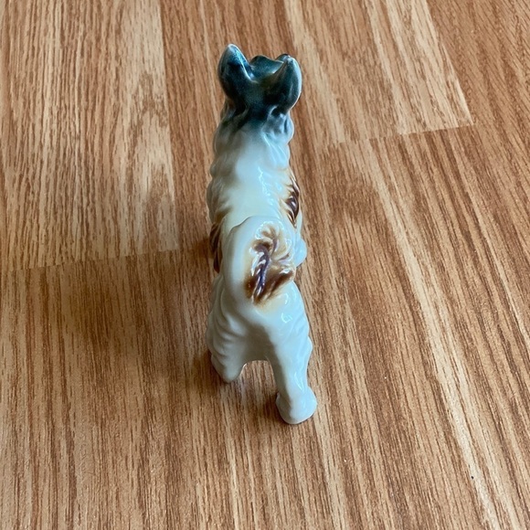 Vintage dog figurine excellent shape made in Japan. - Picture 4 of 7